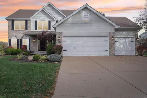 2351 Dartmouth Bend Dr, Wildwood, MO 63011