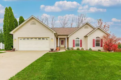 86 Rockledge Ct, Saint Charles, MO 63303