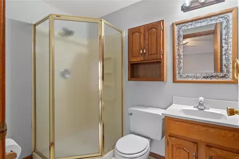 Bath - 2325 Oak Dr, O'fallon, MO 63368 photo 1 of 3