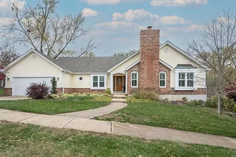 1515 Timber Point Ct, Chesterfield, MO 63017