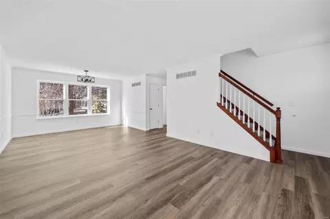775 Top Notch Ln, Eureka, MO 63025 photo 5