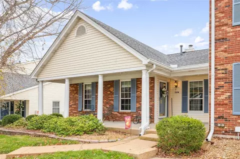324 Waterside Dr, Wildwood, MO 63040