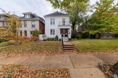4246 Cleveland Ave, Saint Louis, MO 63110