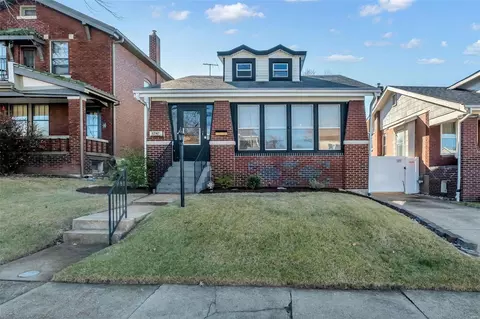 6742 Marquette Ave, Saint Louis, MO 63139