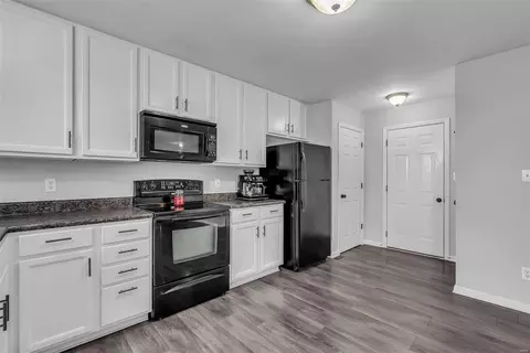 239 Shady Rock Ln, O'fallon, MO 63368 photo 10
