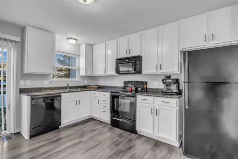 239 Shady Rock Ln, O'fallon, MO 63368 photo 9