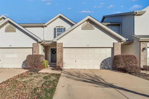 239 Shady Rock Ln, O'fallon, MO 63368