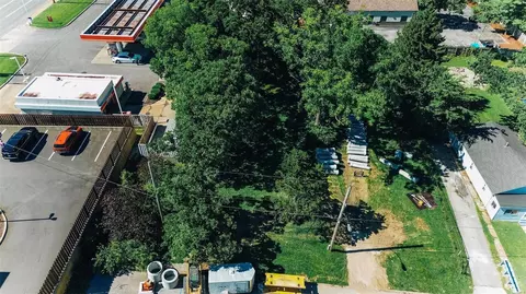 8121 Hicks Ave, Richmond Heights, MO 63117