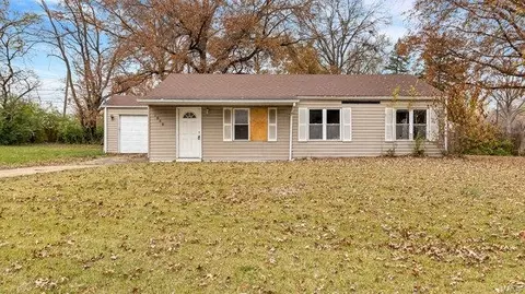 1539 Trampe Ave, Saint Louis, MO 63138