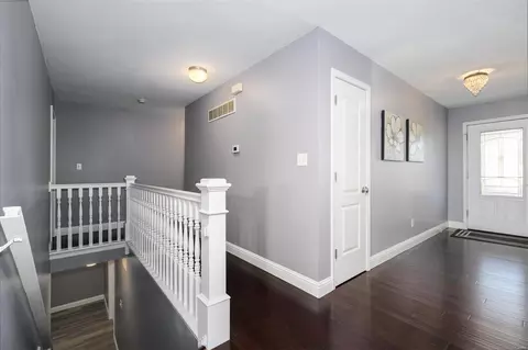 Entry Way - 680 Rolling Thunder Dr, O'fallon, MO 63368 photo 2 of 4