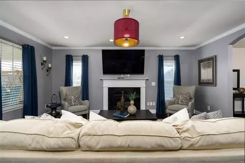 Living - 680 Rolling Thunder Dr, O'fallon, MO 63368 photo 2 of 3