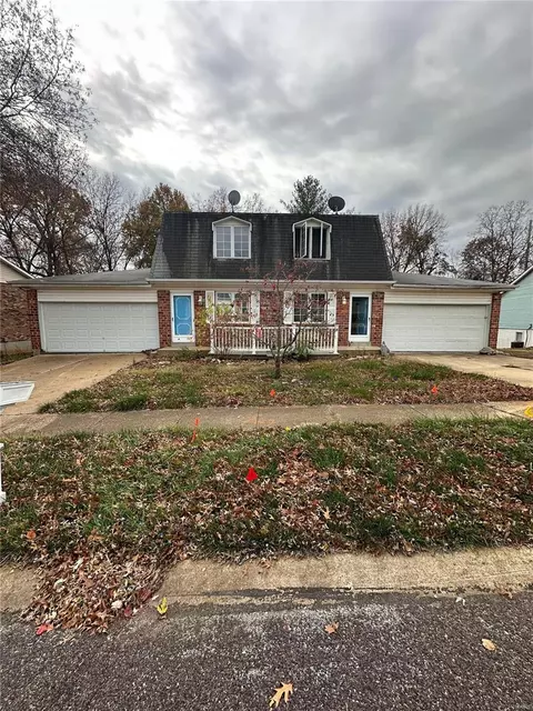 5184 Green Trace Ln, Saint Louis, MO 63128