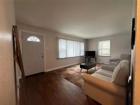 Living - 6325 Everett Dr, Saint Louis, MO 63134 photo 3 of 5