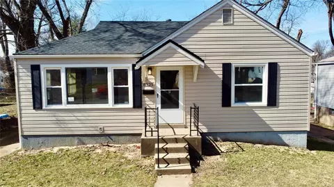 6325 Everett Dr, Saint Louis, MO 63134