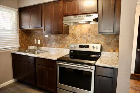 Kitchen - 6325 Everett Dr, Saint Louis, MO 63134 photo 1 of 2