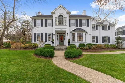 612 Hawbrook Ave, Kirkwood, MO 63122