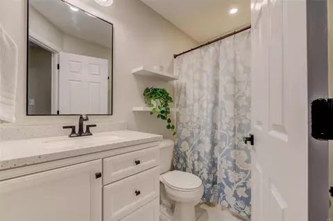 Bath - 460 Fall River Ln, Saint Charles, MO 63304 photo 3 of 3