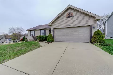 Exterior - 460 Fall River Ln, Saint Charles, MO 63304 photo 2 of 3