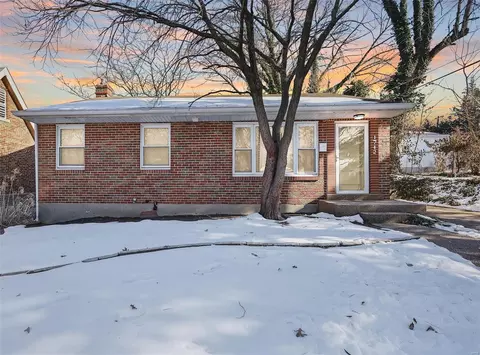 1742 Mccready Ave, Saint Louis, MO 63117