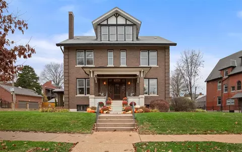 3137 Longfellow Blvd, Saint Louis, MO 63104