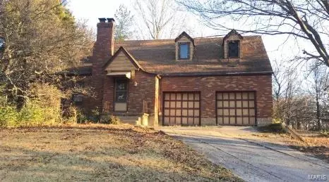 3403 Douglas Rd, Florissant, MO 63034