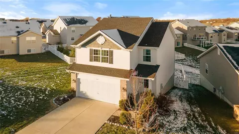 503 Pecan Bluffs Ct, Wentzville, MO 63385