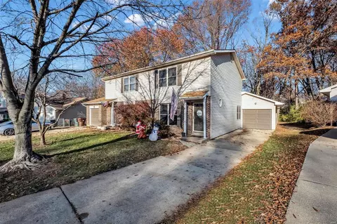 13 Telluride Ct, Saint Peters, MO 63376