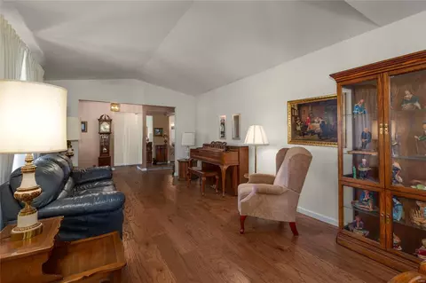 469 Chamberlin Dr, Manchester, MO 63021 photo 3