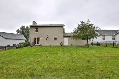 Exterior - 25 Red Cedar Parc Ct, O'fallon, MO 63368 photo 3 of 6
