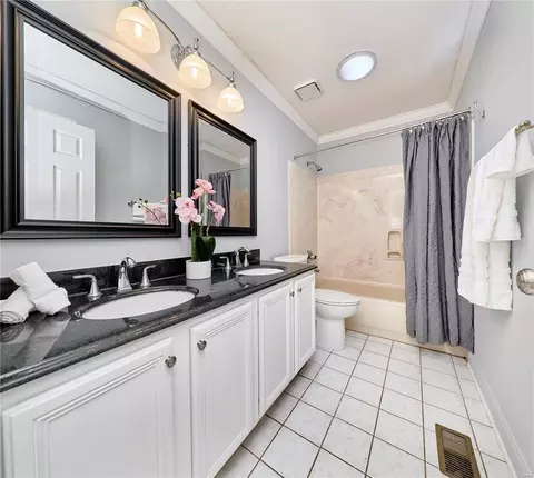 Bath - 15959 Forest Valley Dr, Ballwin, MO 63021 photo 5 of 7