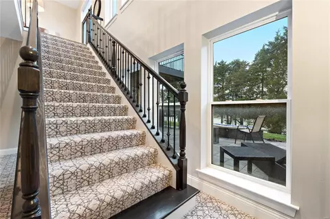 Entry Way - 111 Stewards Ln, Eureka, MO 63025 photo 6 of 6