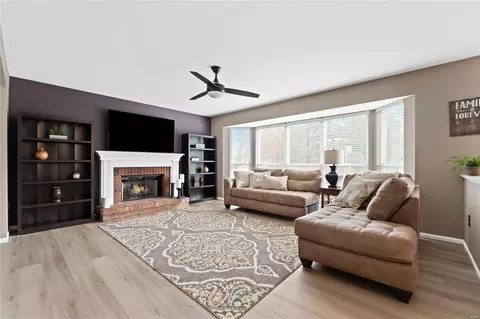 2452 Hickory Manor Dr, Wildwood, MO 63011 photo 3