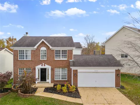 2452 Hickory Manor Dr, Wildwood, MO 63011