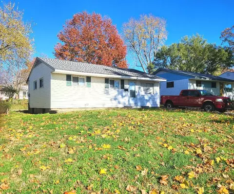 133 Perthshire Rd, Saint Louis, MO 63137