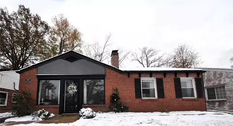 8608 White Ave, Saint Louis, MO 63144