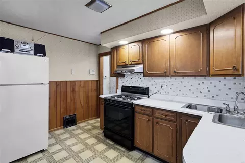 9422 Upland Dr, Affton, MO 63123 photo 10