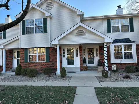 1573 Bittersweet Ct #2, Saint Charles, MO 63303
