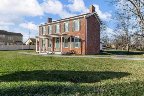 Exterior - 1053 Feise Rd, O'fallon, MO 63368 photo 3 of 15