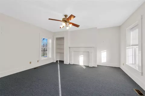 Bedroom - 1053 Feise Rd, O'fallon, MO 63368 photo 2 of 4