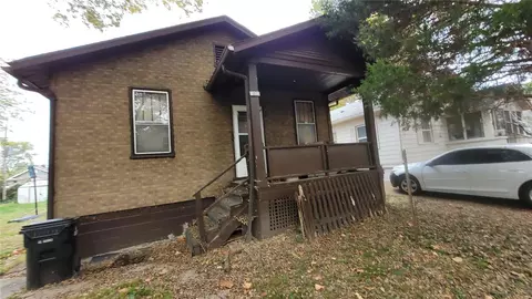 7022 Melrose Ave, University City, MO 63130
