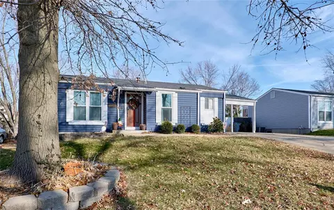 111 Wild Winds Dr, O'fallon, MO 63368 photo 2