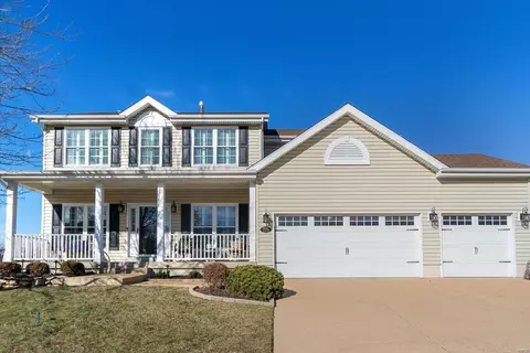 775 Castle Pines Dr, Ballwin, MO 63021