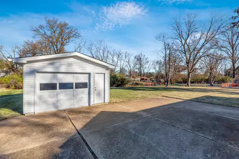 Exterior - 1355 Clarkson Dr, Ellisville, MO 63011 photo 3 of 6