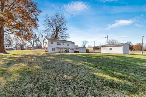 Exterior - 1355 Clarkson Dr, Ellisville, MO 63011 photo 2 of 6