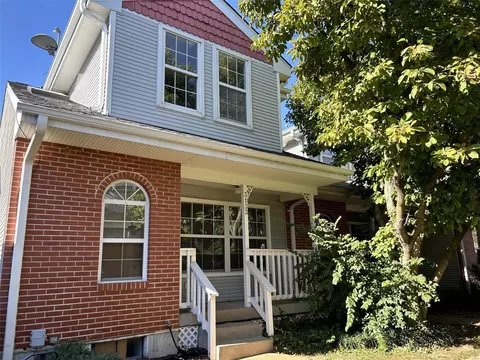 3133 Park Hampton Ct, Saint Louis, MO 63139