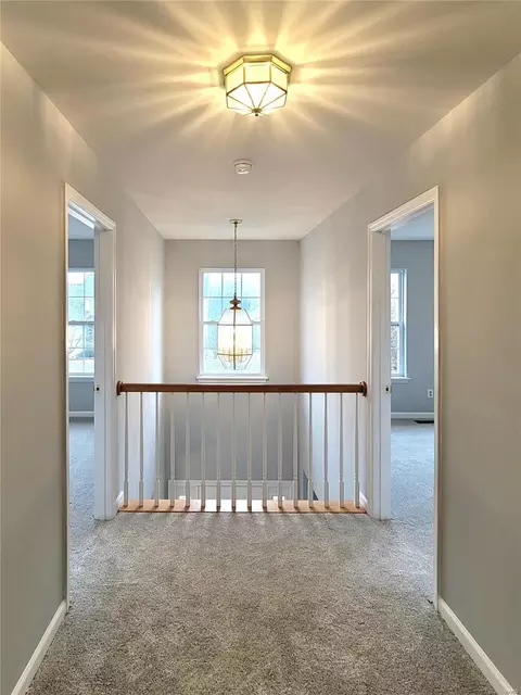 Entry Way - 377 Remington Way Dr, Ballwin, MO 63021 photo 7 of 7