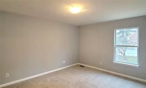 Bedroom - 377 Remington Way Dr, Ballwin, MO 63021 photo 3 of 8