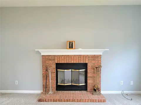 Living - 377 Remington Way Dr, Ballwin, MO 63021 photo 5 of 6