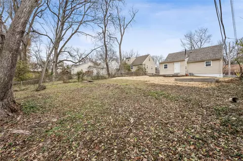Exterior - 457 Chamberlin Dr, Winchester, MO 63021 photo 7 of 11