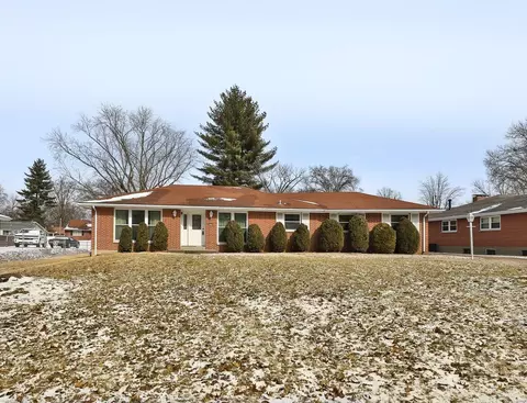 4055 Nara Dr, Florissant, MO 63033